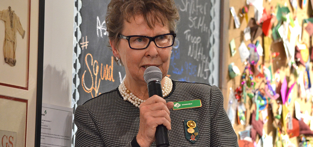  Dianne Belk. 